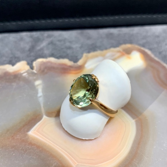 Vintage Natural Green 9.5ct Sapphire 18K Ring - Picture 3 of 7